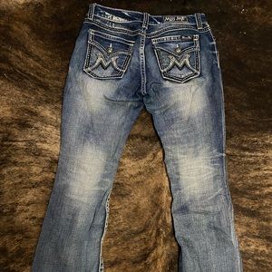 Miss Me women’s distressed boot cut pant. Size 29. Great condition.